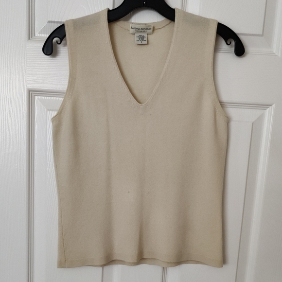 Banana Republic Cream V-Neck Sleeveless Cashmere Top - Picture 3 of 6